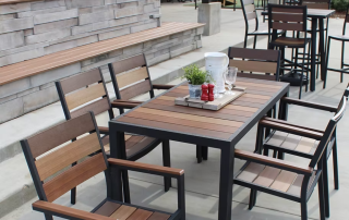 discover-durable-materials-for-outdoor-restaurant-furniture